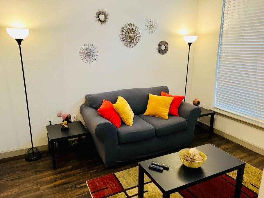 Apto 1 Bed - Kitchen - Free Parking Leilighet Houston Eksteriør bilde