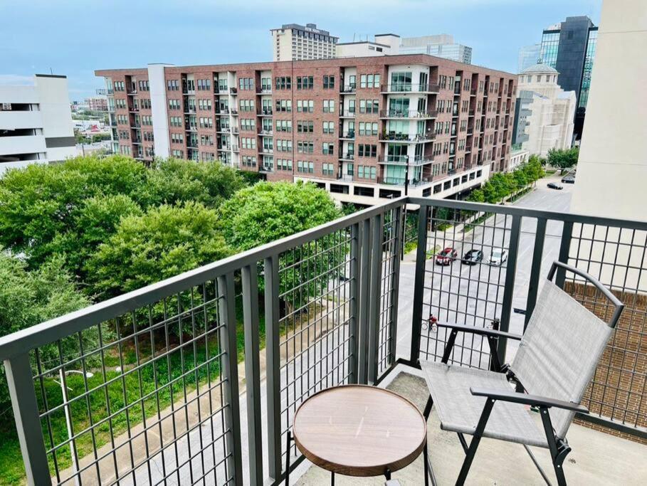 Apto 1 Bed - Kitchen - Free Parking Leilighet Houston Eksteriør bilde